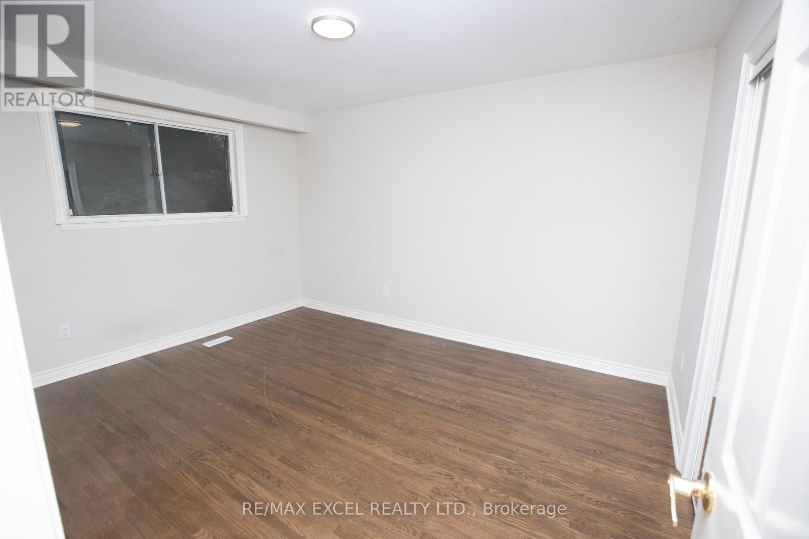 387 Crosby Avenue, Richmond Hill, Ontario  L4C 2R8 - Photo 13 - N13601898