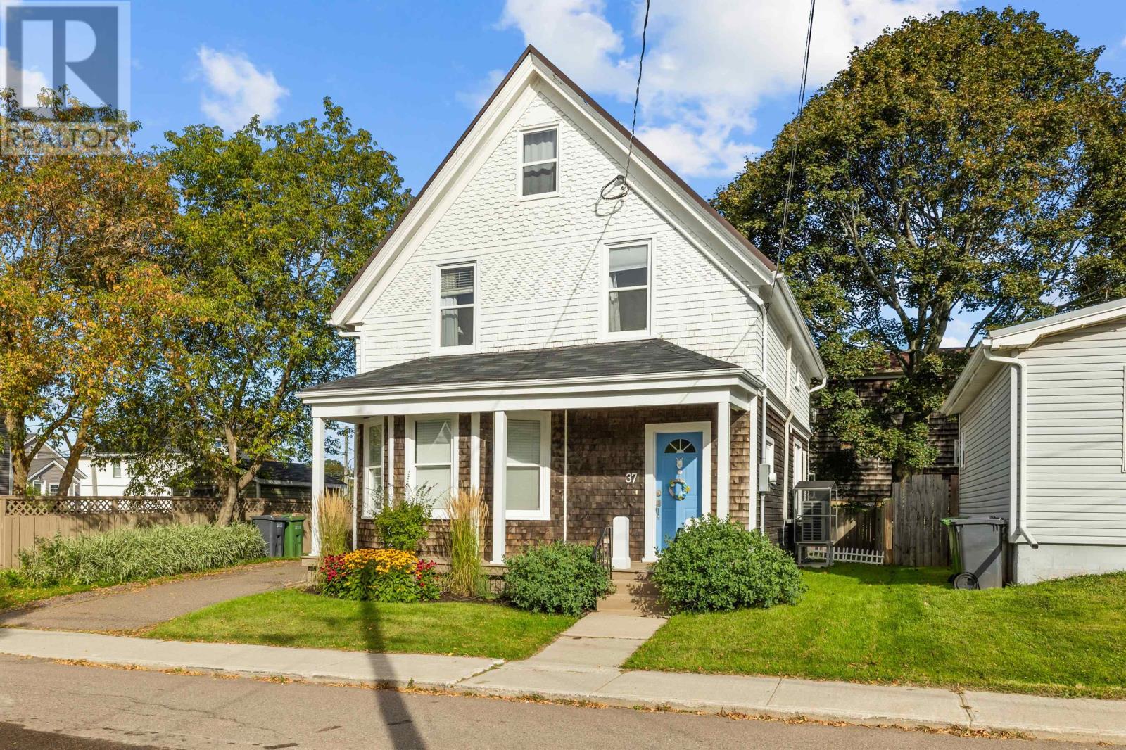 37 Reserve Street, Charlottetown, Prince Edward Island  C1A 2K9 - Photo 1 - 202623808