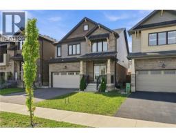 35 ROYAL COACHMAN Way, Stoney Creek, Ontario