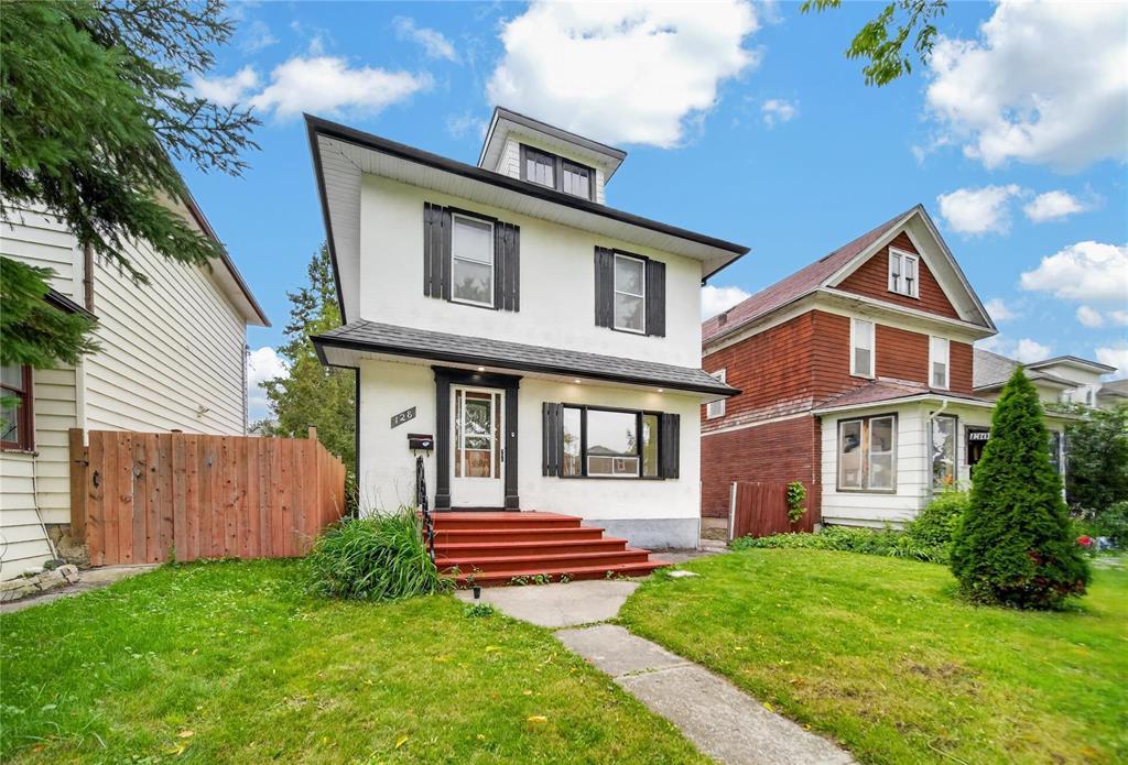 128 Luxton Avenue, Winnipeg, Manitoba  R2W 0L9 - Photo 1 - 202623477