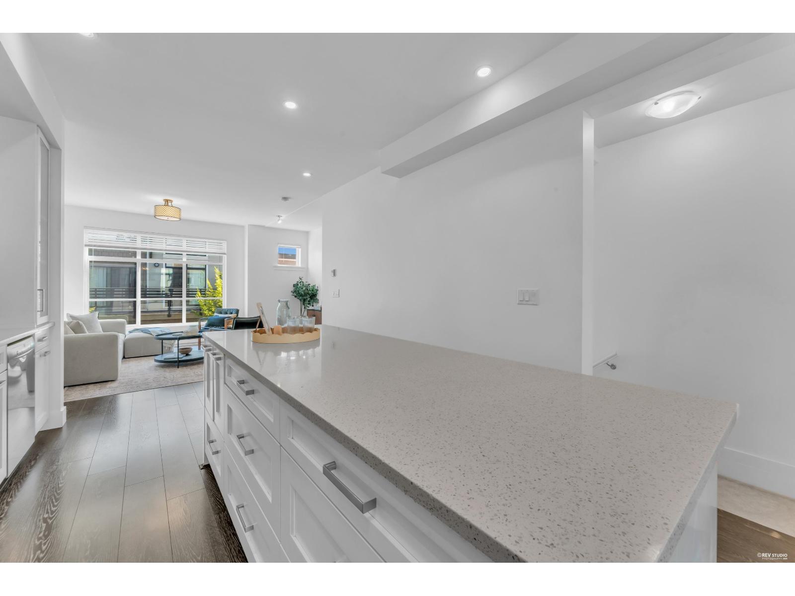 11 9989 E Barnston Drive, Surrey, British Columbia  V4N 6N3 - Photo 11 - R3165849
