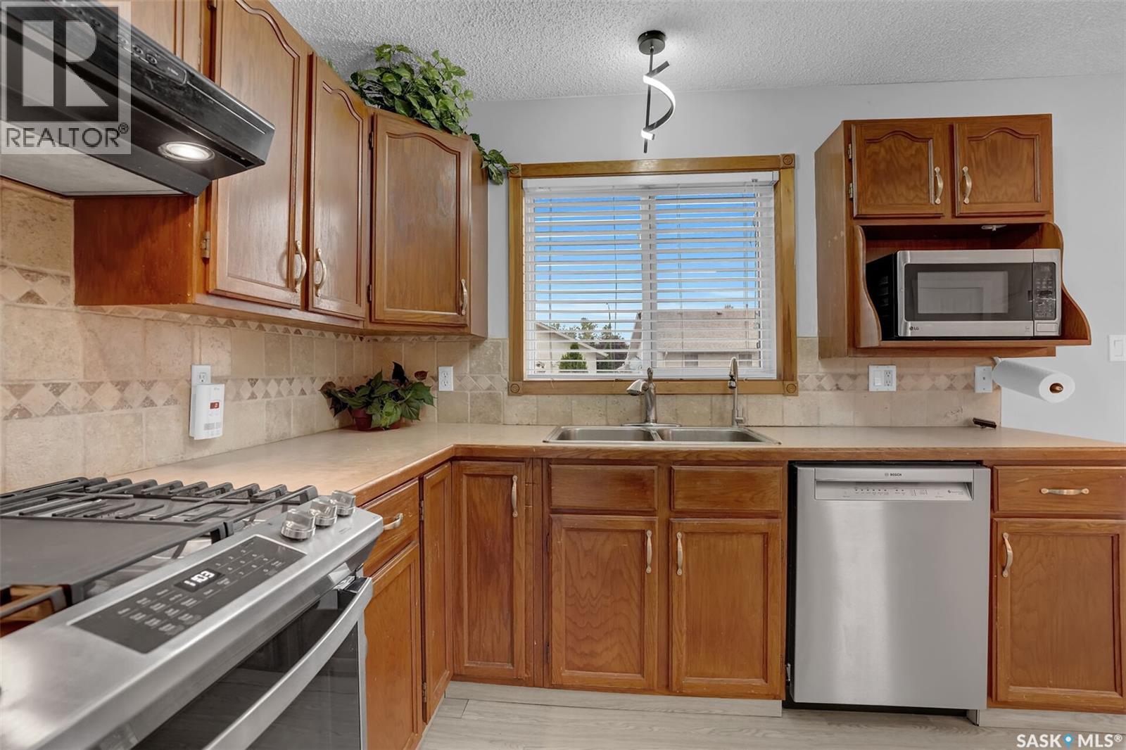 6914 Whelan Drive, Regina, Saskatchewan  S4X 3W1 - Photo 16 - SK048715