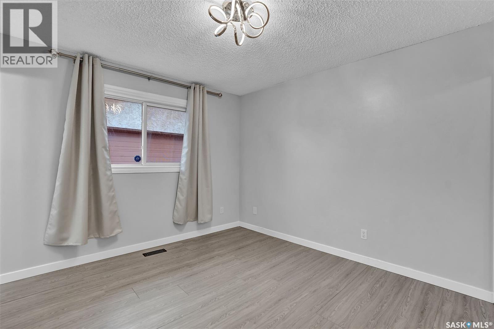 6914 Whelan Drive, Regina, Saskatchewan  S4X 3W1 - Photo 26 - SK048715