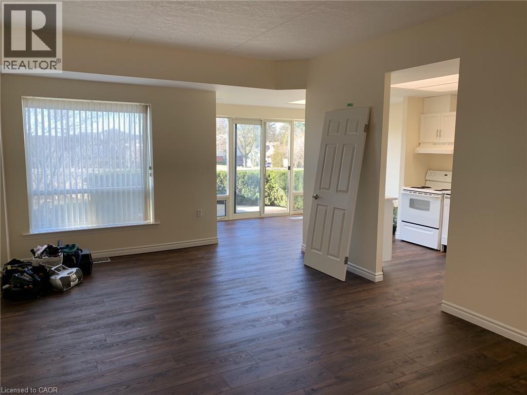 405 Erb Street W Unit# 102, Waterloo, Ontario  N2L 1W7 - Photo 7 - 40857990