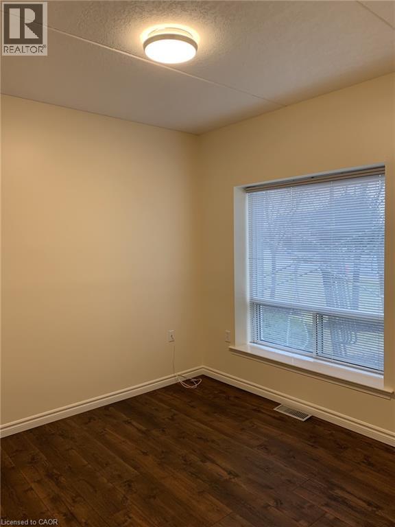 405 Erb Street W Unit# 102, Waterloo, Ontario  N2L 1W7 - Photo 8 - 40857990