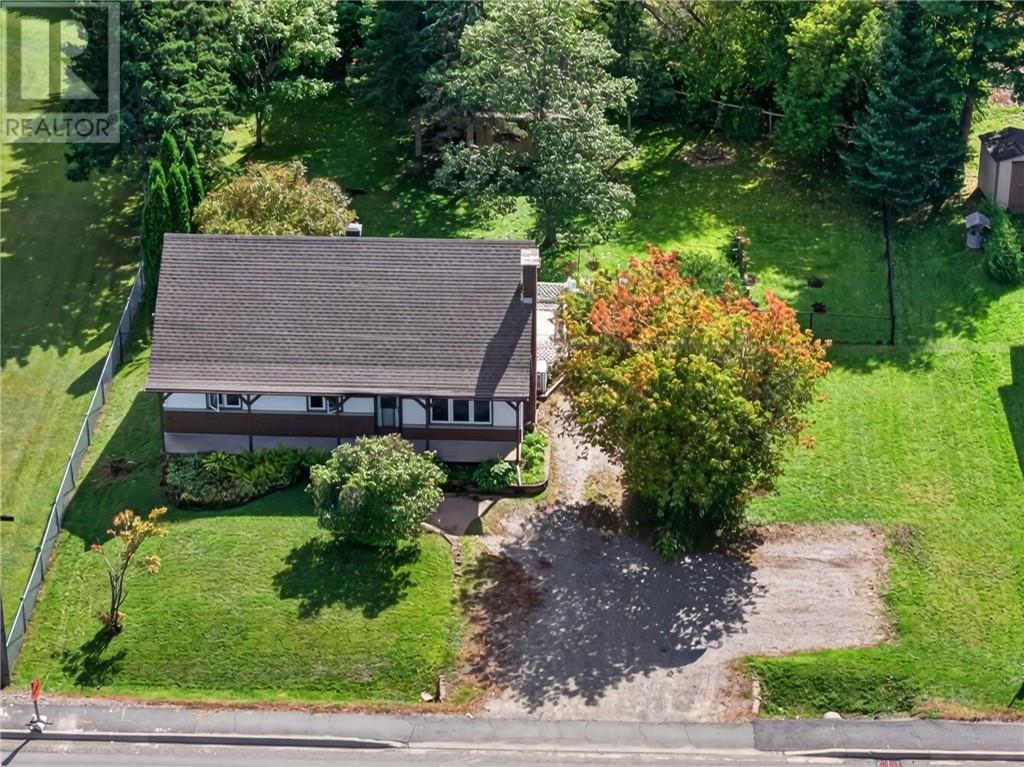 200 Main Street, Chelmsford, Ontario  P0M 1L0 - Photo 3 - 2130403