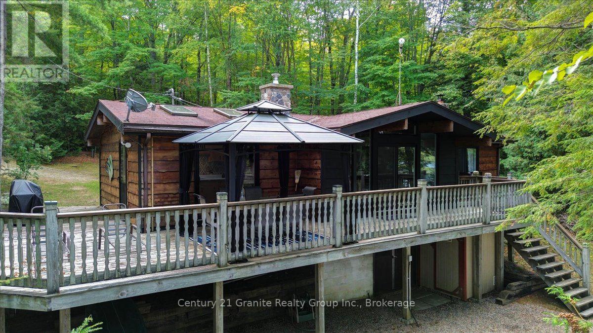 1827 MCGILLVRAY ROAD, Highlands East, Ontario