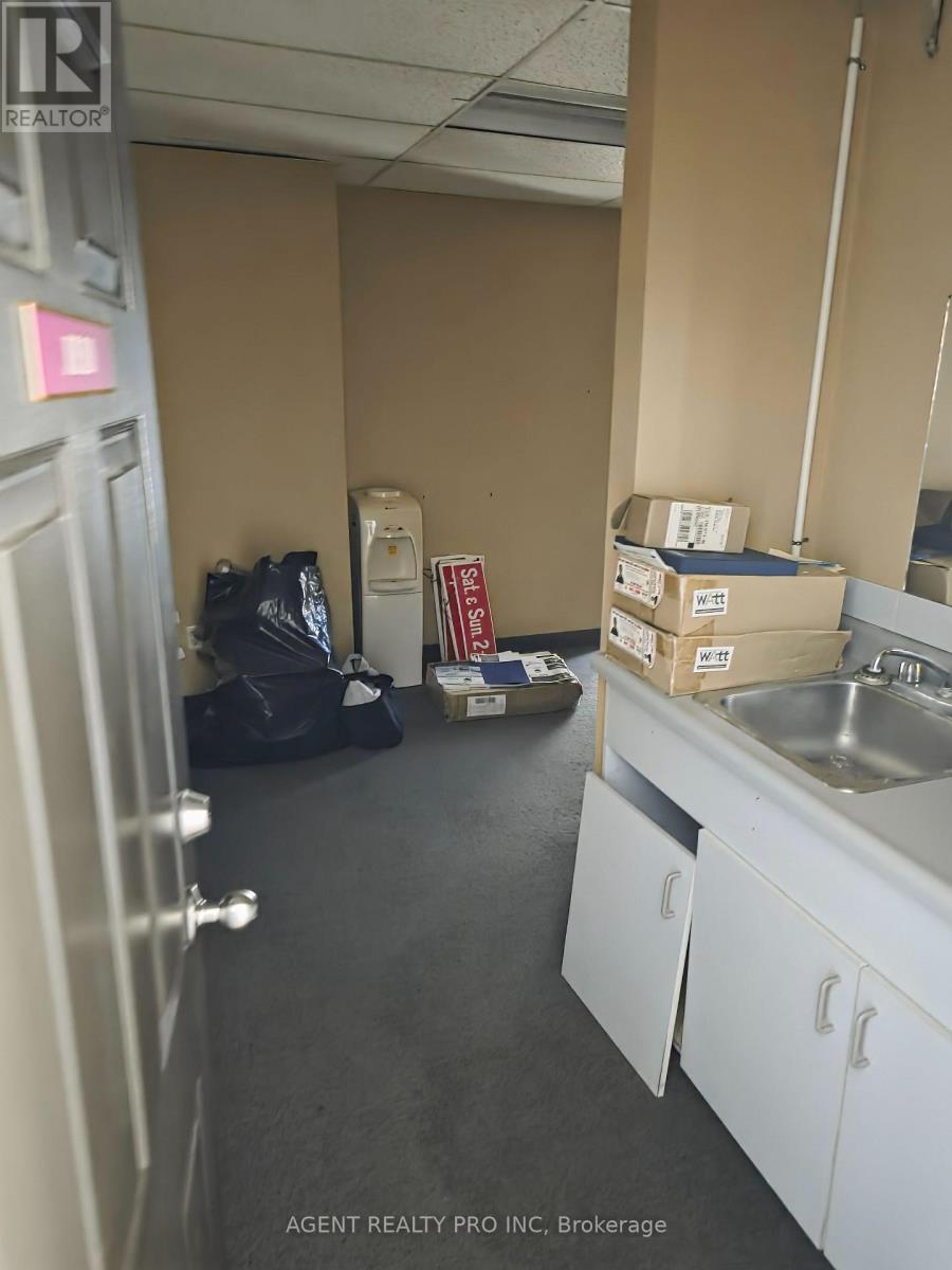 675 Adelaide Street N, London East, Ontario  N5Y 2L4 - Photo 9 - X13803744
