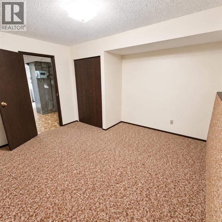 5719 11 Avenue photo 28
