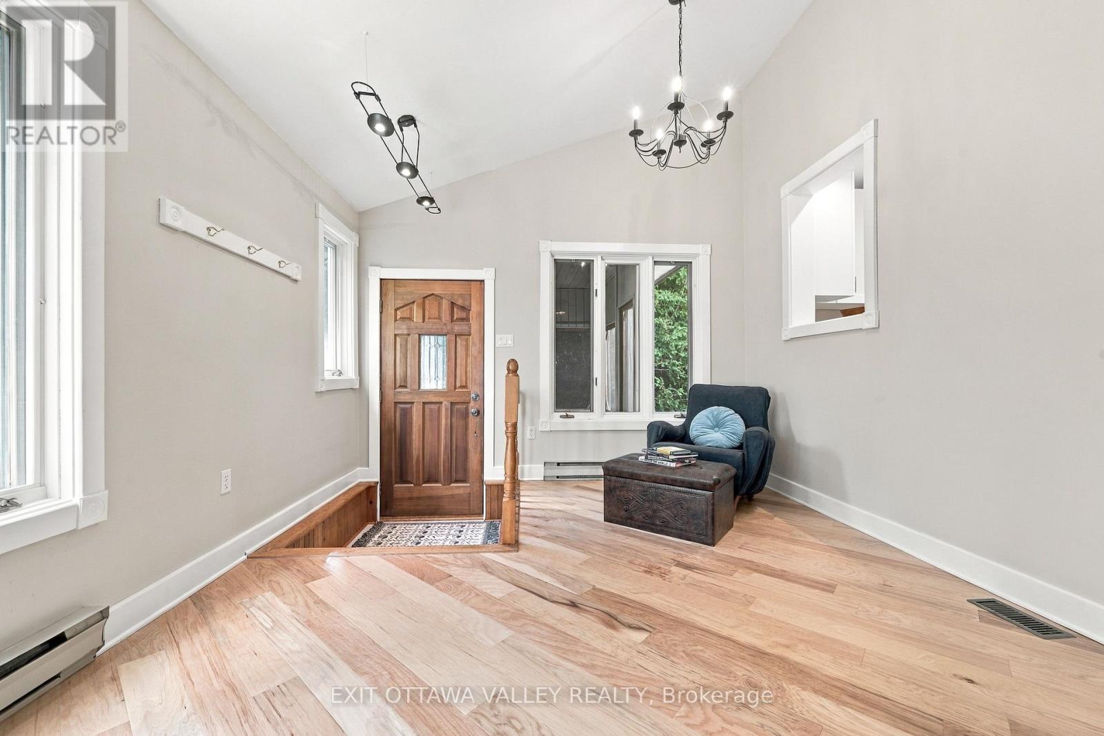 5 Silvie Street, Deep River, Ontario  K0J 1P0 - Photo 4 - X13803784