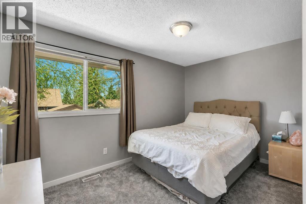 12 Oakvale Place SW, Calgary, Alberta  T2V 1H4 - Photo 26 - A2337271