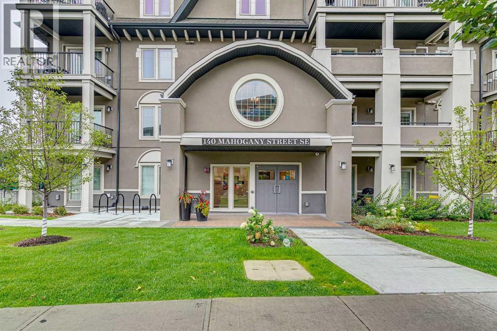 218, 140 Mahogany Street SE photo 2