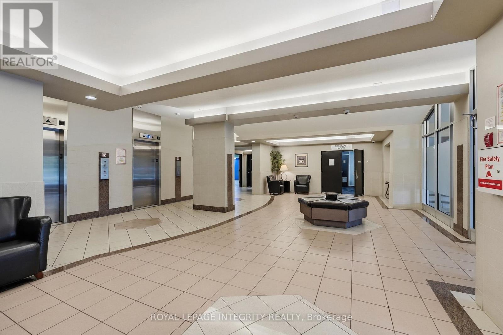 806 - 900 Dynes Road, Ottawa, Ontario  K2C 3L6 - Photo 4 - X13803842