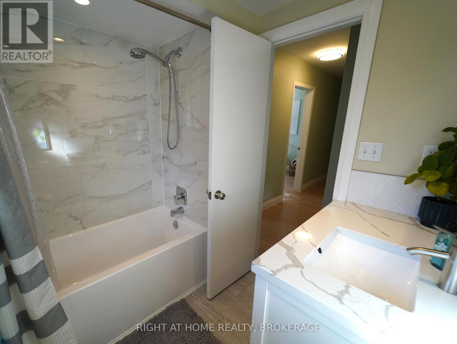 34 Densgrove Drive, St. Catharines, Ontario  L2M 3M2 - Photo 18 - X13803674