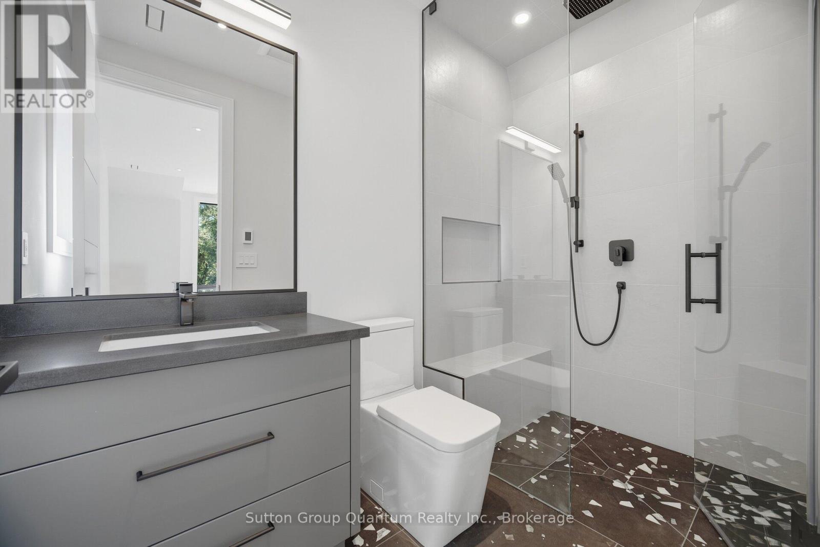 1071 Scott Avenue N, Oakville, Ontario  L6L 2M2 - Photo 36 - W13803920