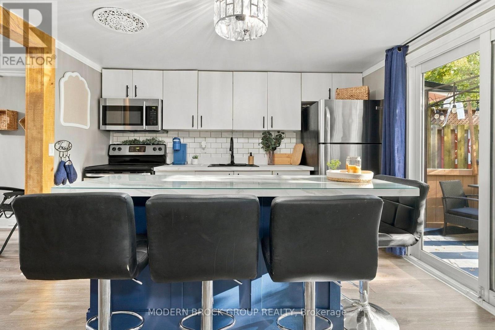 8 Elm Street, Brockville, Ontario  K6V 5M6 - Photo 8 - X13803872