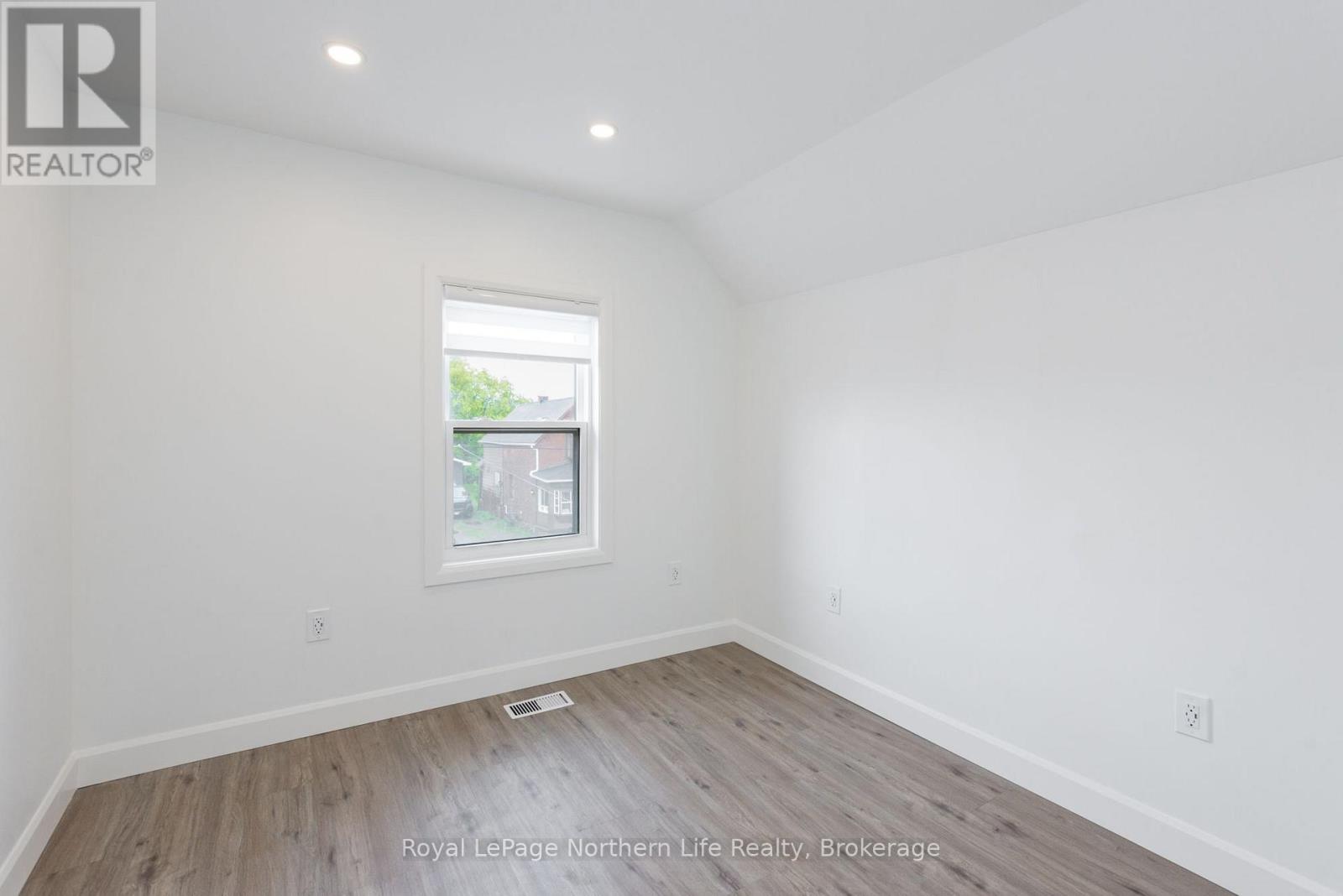 253 Second Avenue W, North Bay, Ontario  P1B 3L1 - Photo 24 - X13803730