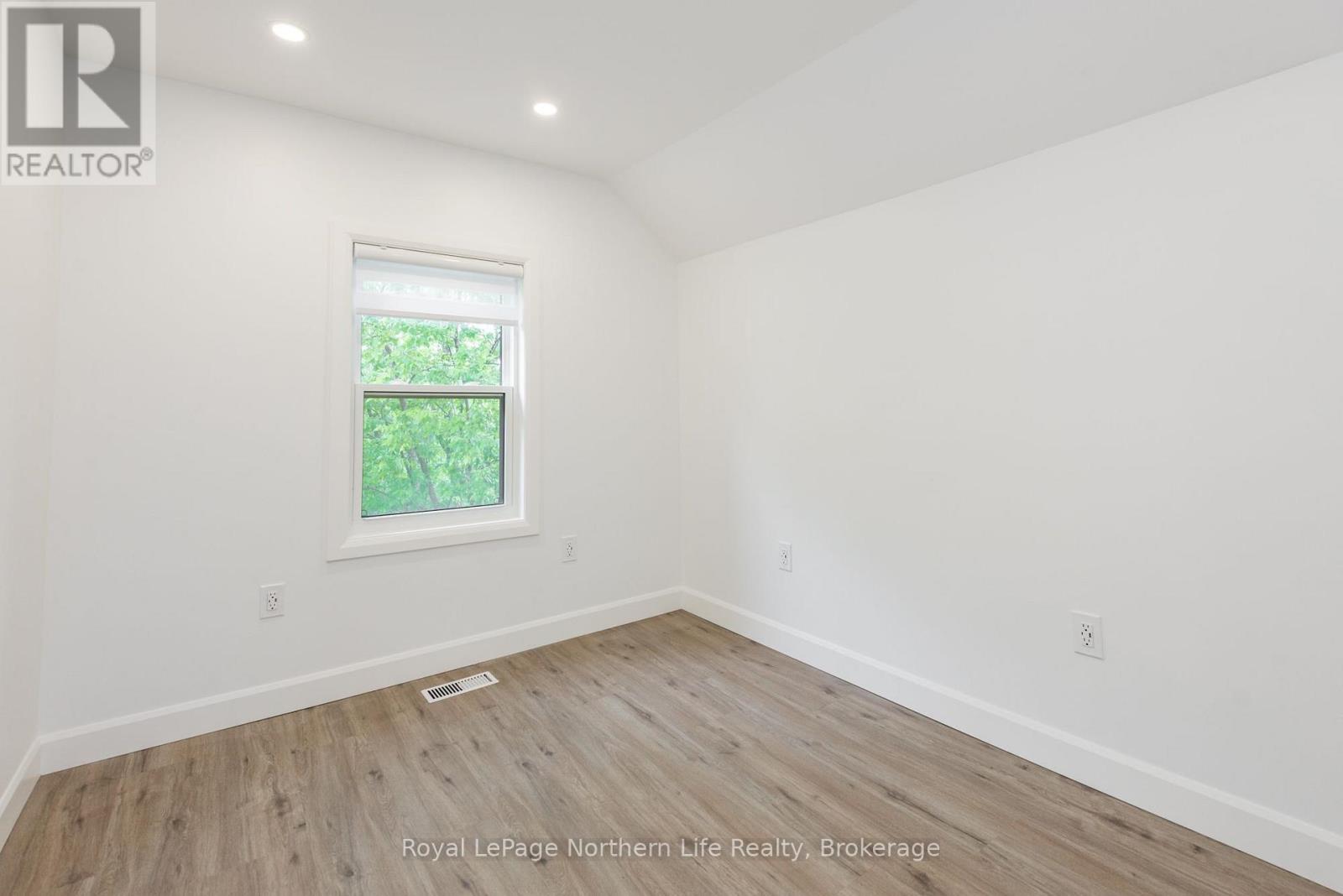 253 Second Avenue W, North Bay, Ontario  P1B 3L1 - Photo 32 - X13803730