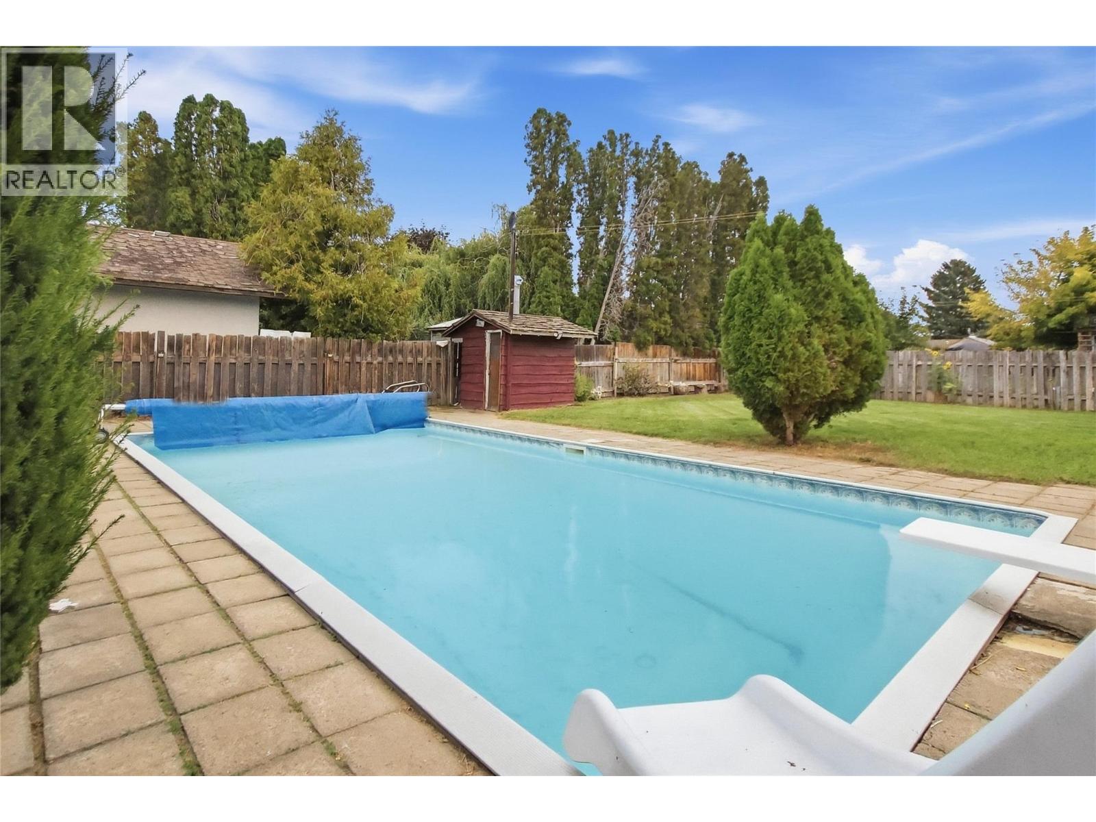 picture 15