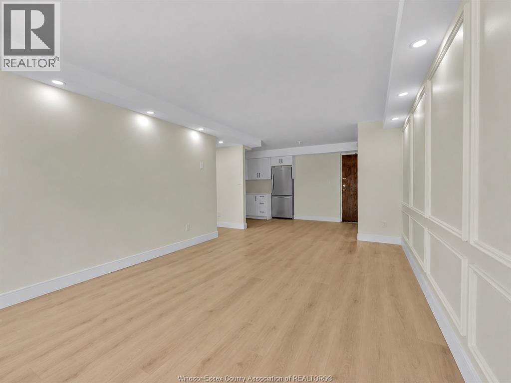 670 Cameron Unit# 102, Windsor, Ontario  N9B 1Z1 - Photo 3 - 26023035