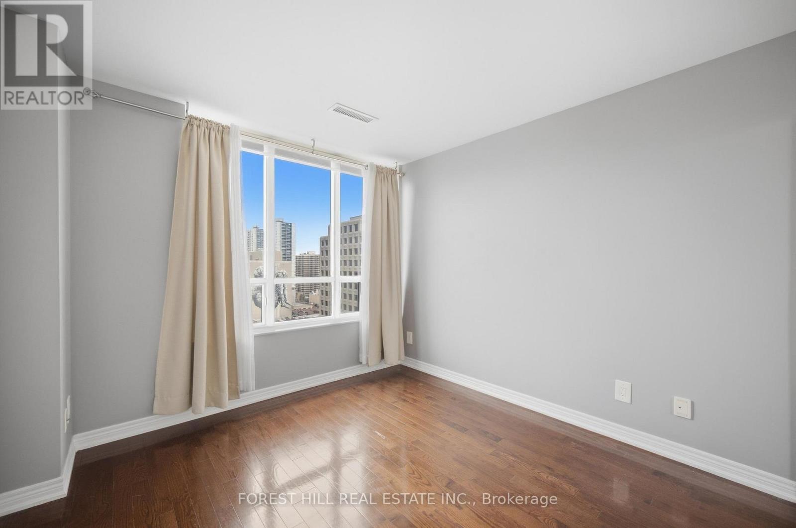 1404 - 60 St Clair Avenue W, Toronto, Ontario  M4V 1M1 - Photo 12 - C13803712