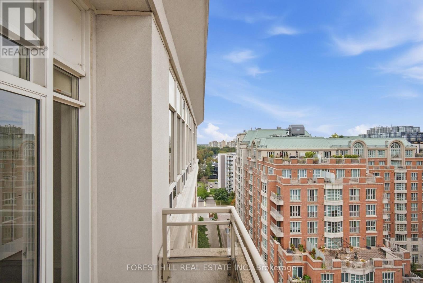 1404 - 60 St Clair Avenue W, Toronto, Ontario  M4V 1M1 - Photo 21 - C13803712
