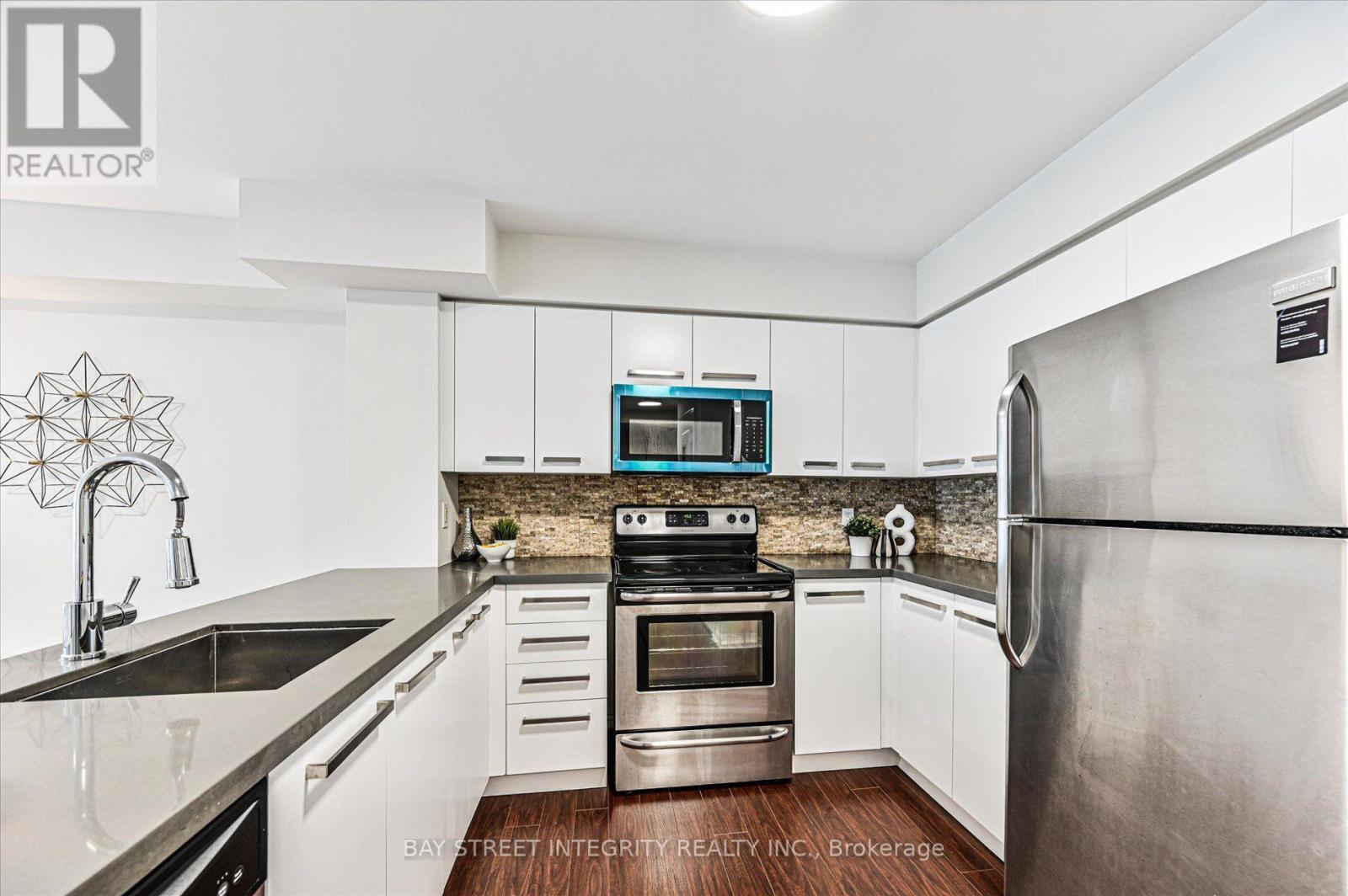 713 - 11 St Joseph Street, Toronto, Ontario  M4Y 3G4 - Photo 11 - C13803778