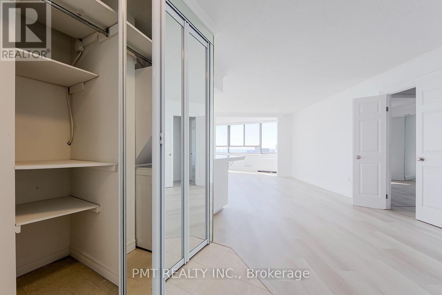 1502 - 270 Queens Quay W, Toronto, Ontario  M5J 2N4 - Photo 4 - C13803840