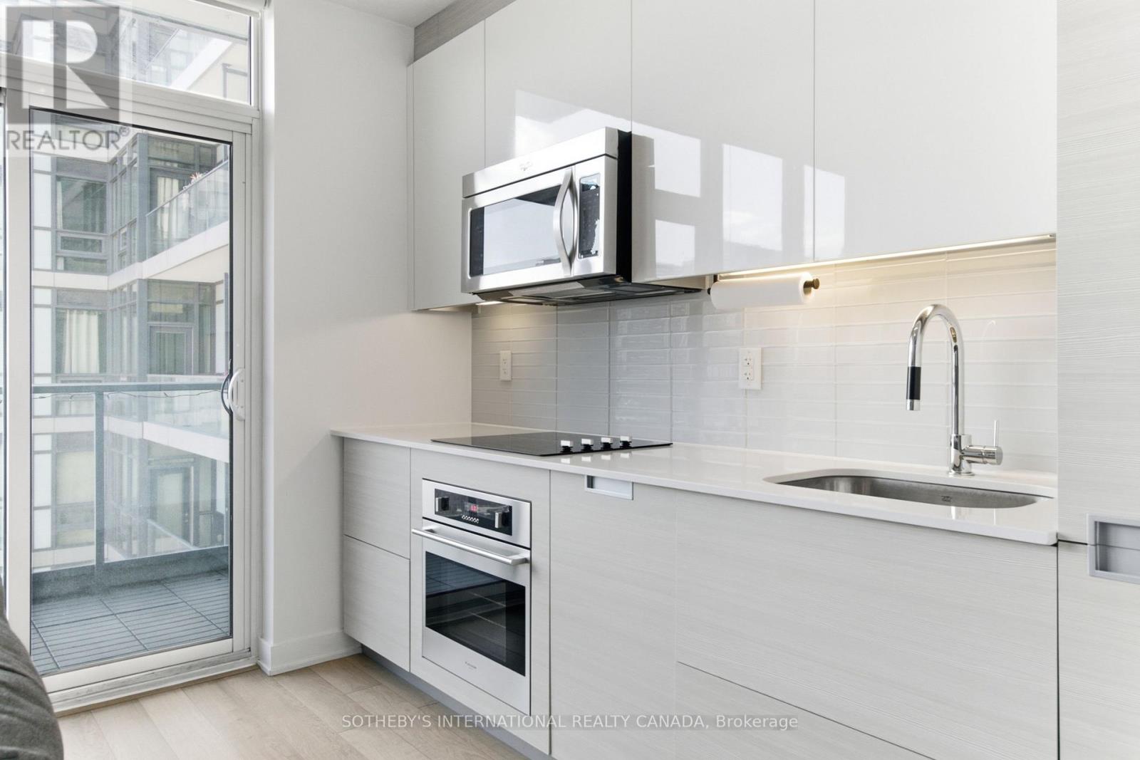 1913 - 210 Simcoe Street, Toronto, Ontario  M5T 0A9 - Photo 12 - C13803886