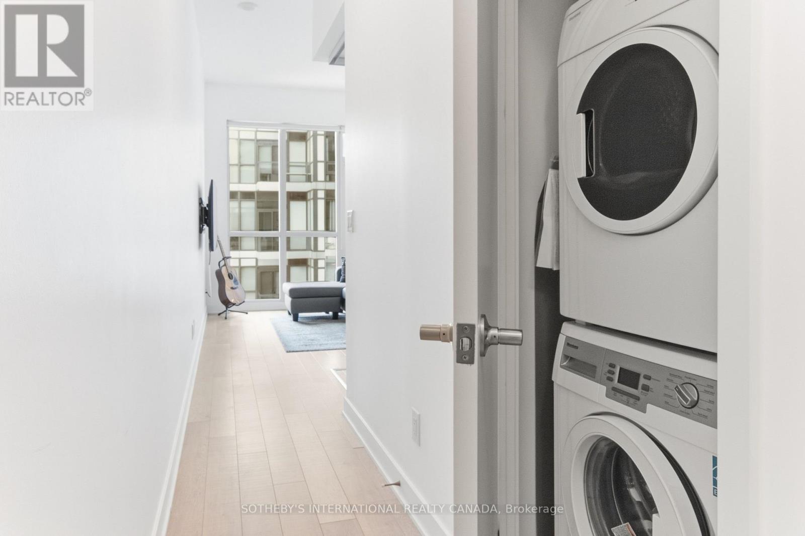 1913 - 210 Simcoe Street, Toronto, Ontario  M5T 0A9 - Photo 22 - C13803886