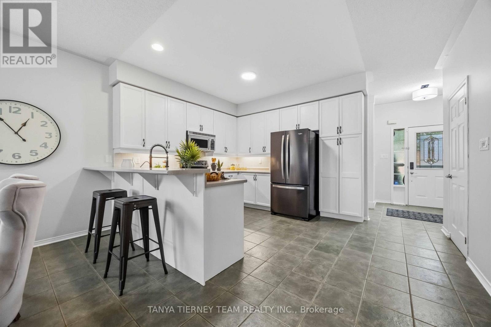 28 Perryview Drive, Scugog, Ontario  L9L 1T5 - Photo 13 - E13803696