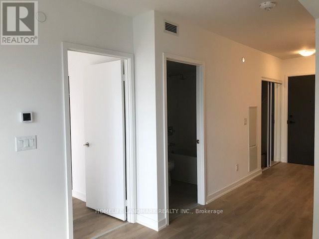1002 - 2033 Kennedy Road, Toronto, Ontario  M1T 0B9 - Photo 3 - E13803718