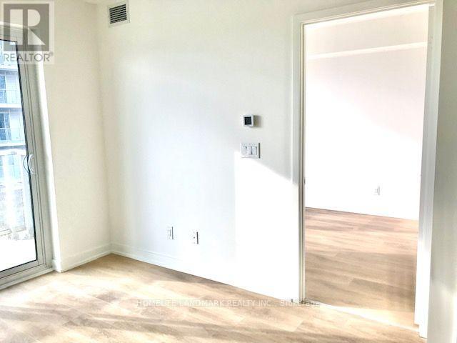 1002 - 2033 Kennedy Road, Toronto, Ontario  M1T 0B9 - Photo 9 - E13803718