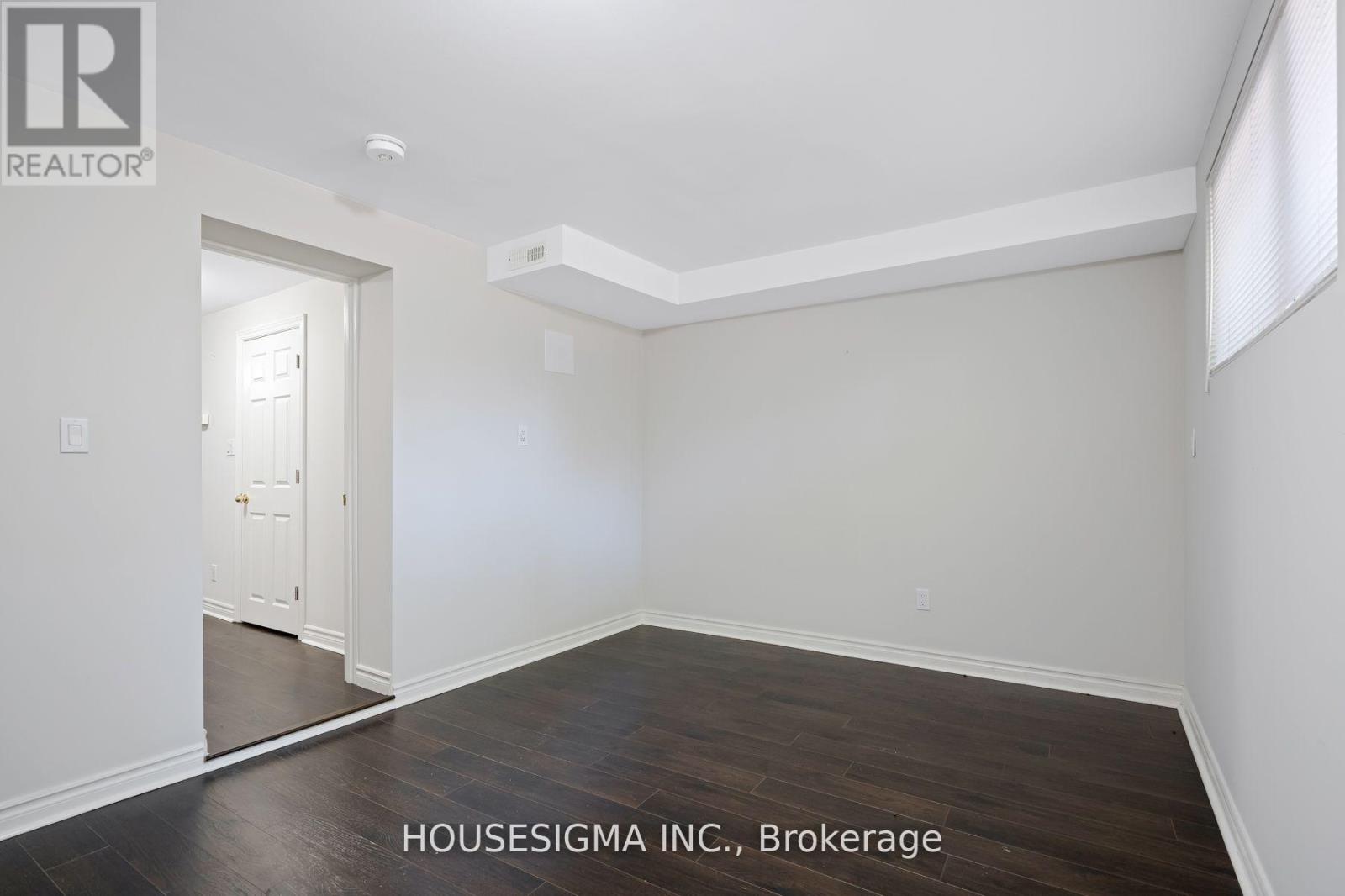 Lower - 72 Redwood Avenue, Toronto, Ontario  M4L 2S6 - Photo 14 - E13803802