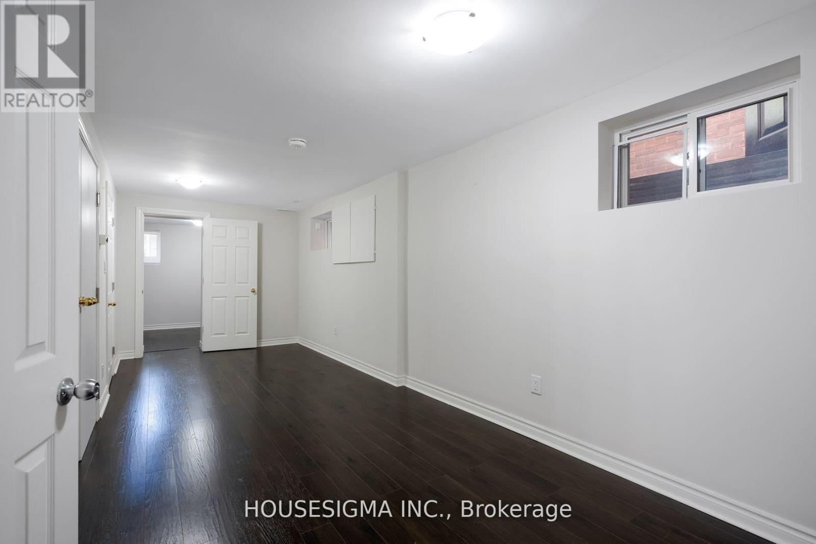 Lower - 72 Redwood Avenue, Toronto, Ontario  M4L 2S6 - Photo 6 - E13803802