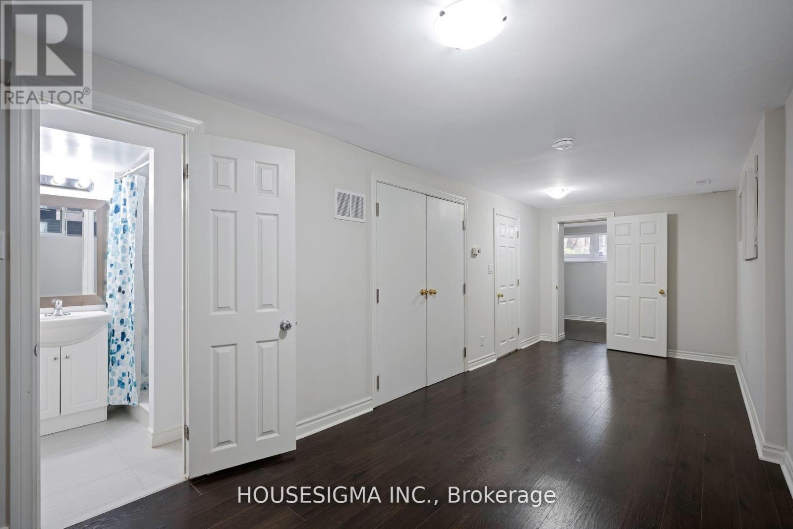 Lower - 72 Redwood Avenue, Toronto, Ontario  M4L 2S6 - Photo 8 - E13803802