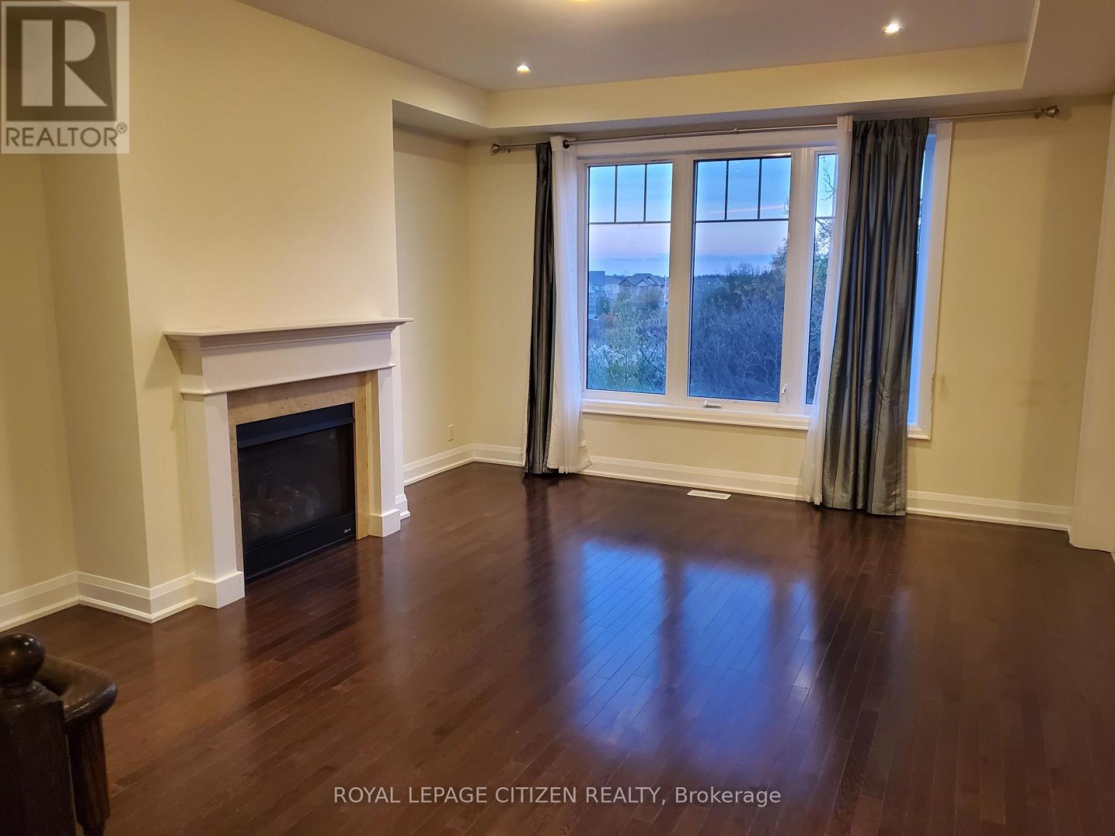 211 Symington Avenue, Oshawa, Ontario  L1L 0J8 - Photo 3 - E13803838