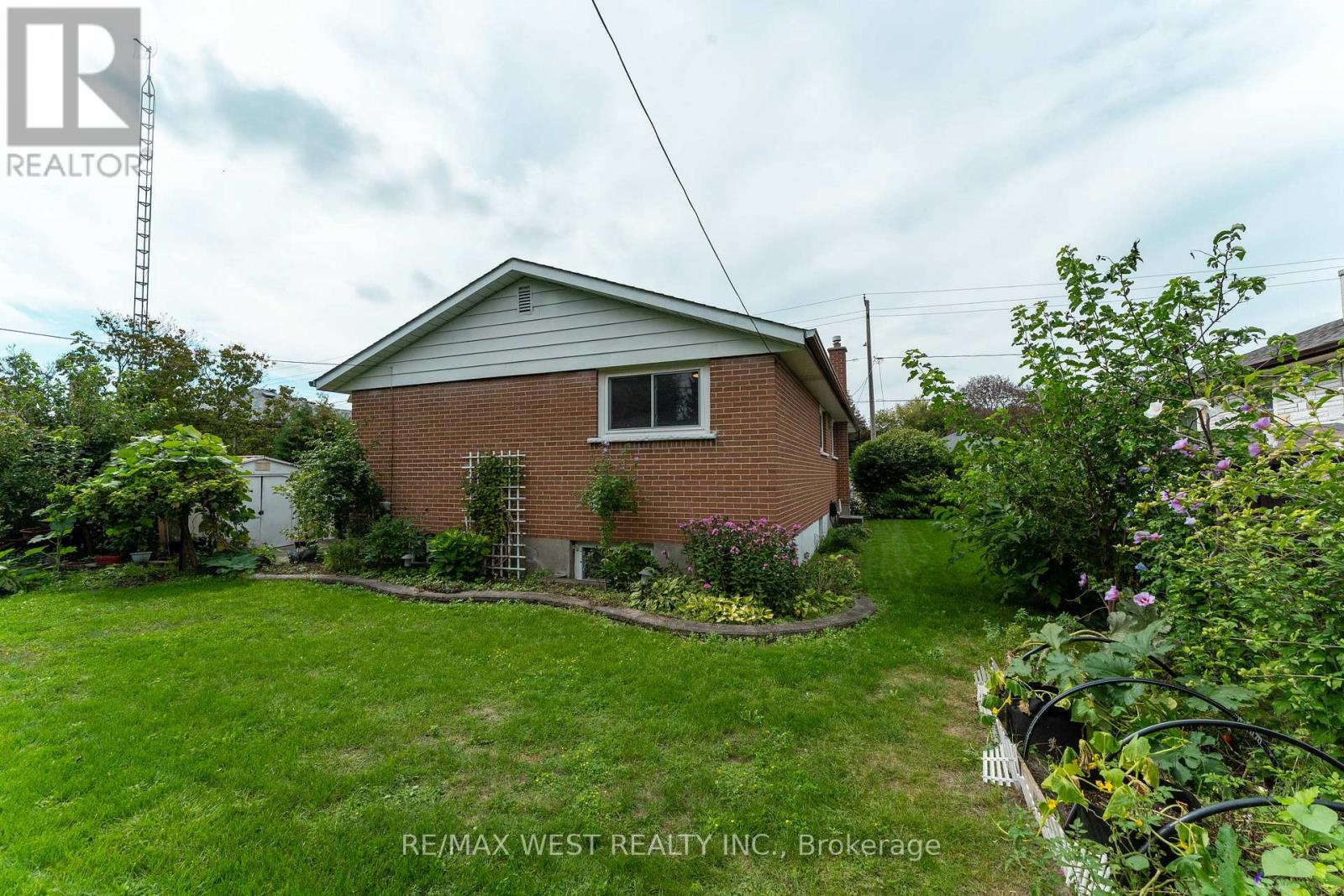 203 Lupin Drive, Whitby, Ontario  L1N 1Y2 - Photo 47 - E13803866