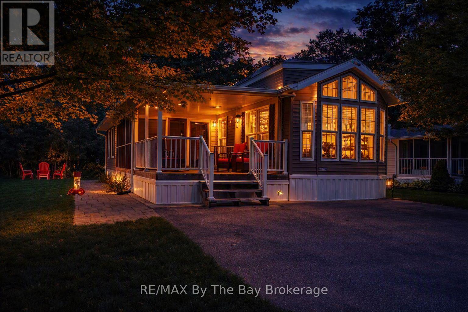 107 Madawaska Trail, Wasaga Beach, Ontario  L9Z 1X7 - Photo 24 - S13803876
