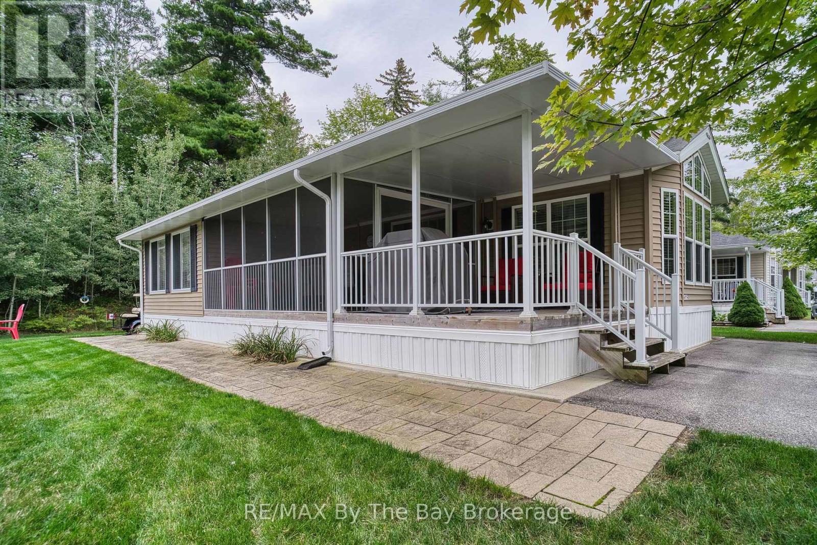 107 Madawaska Trail, Wasaga Beach, Ontario  L9Z 1X7 - Photo 25 - S13803876