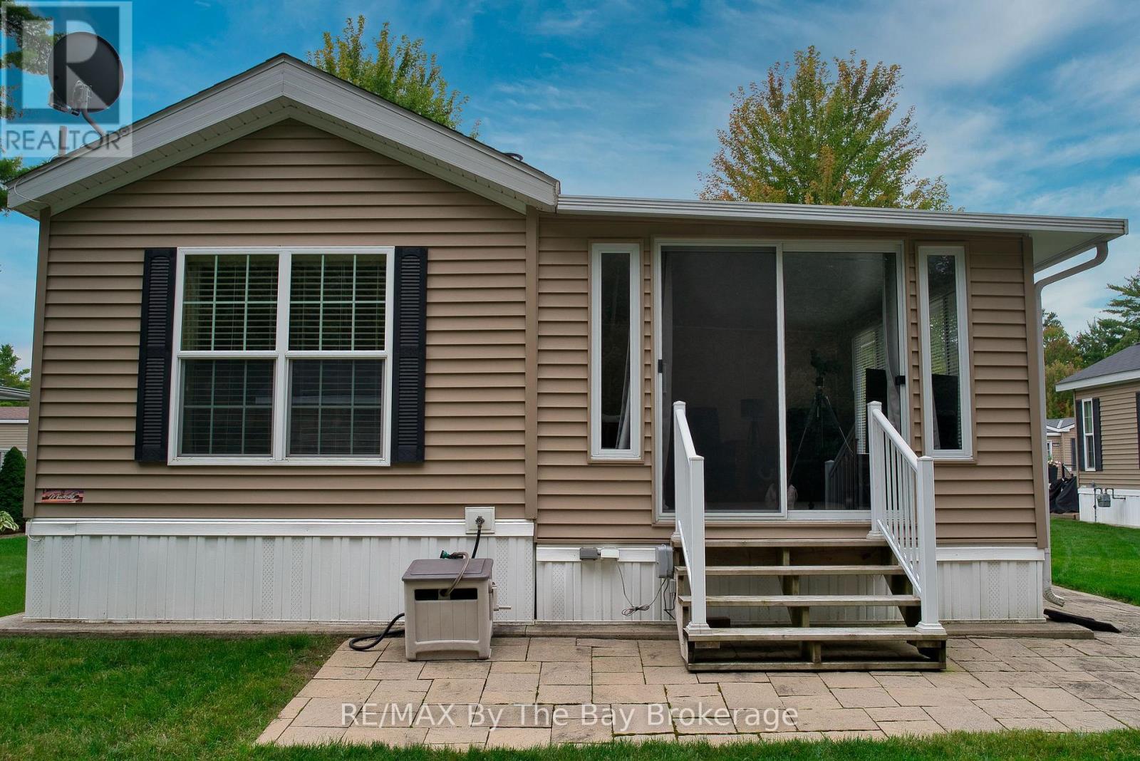107 Madawaska Trail, Wasaga Beach, Ontario  L9Z 1X7 - Photo 27 - S13803876