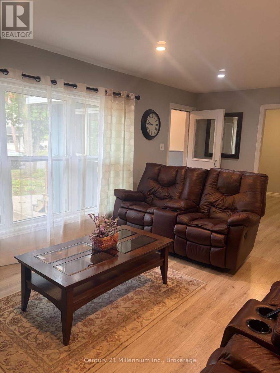 79 23rd Street N, Wasaga Beach, Ontario L9Z 2G4 - Photo 2 - S13803910
