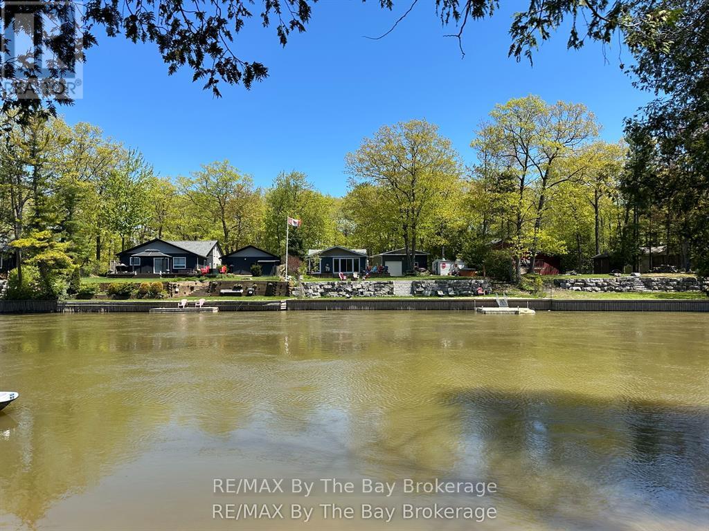 159 Sunnidale Road, Wasaga Beach, Ontario  L9Z 2S9 - Photo 2 - S13803926