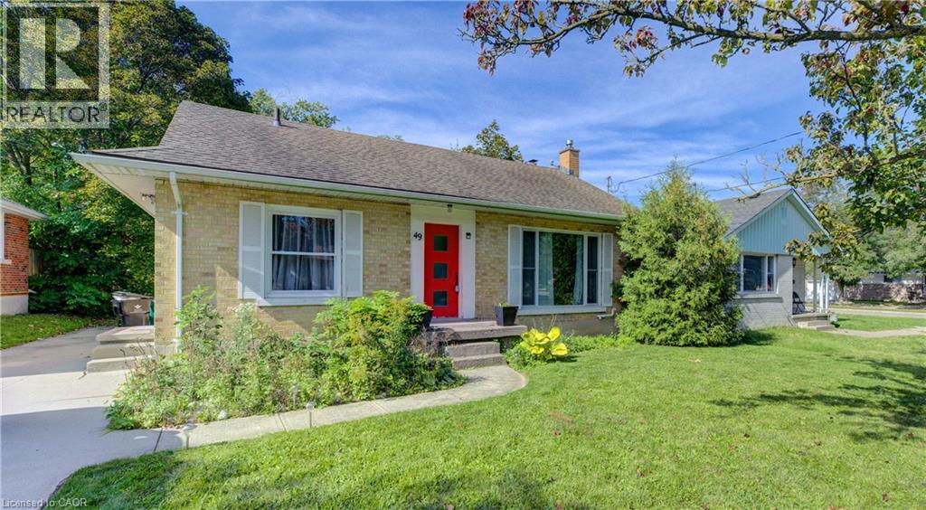 49 Dietz Avenue S, Waterloo, Ontario  N2L 2J8 - Photo 1 - 40862910