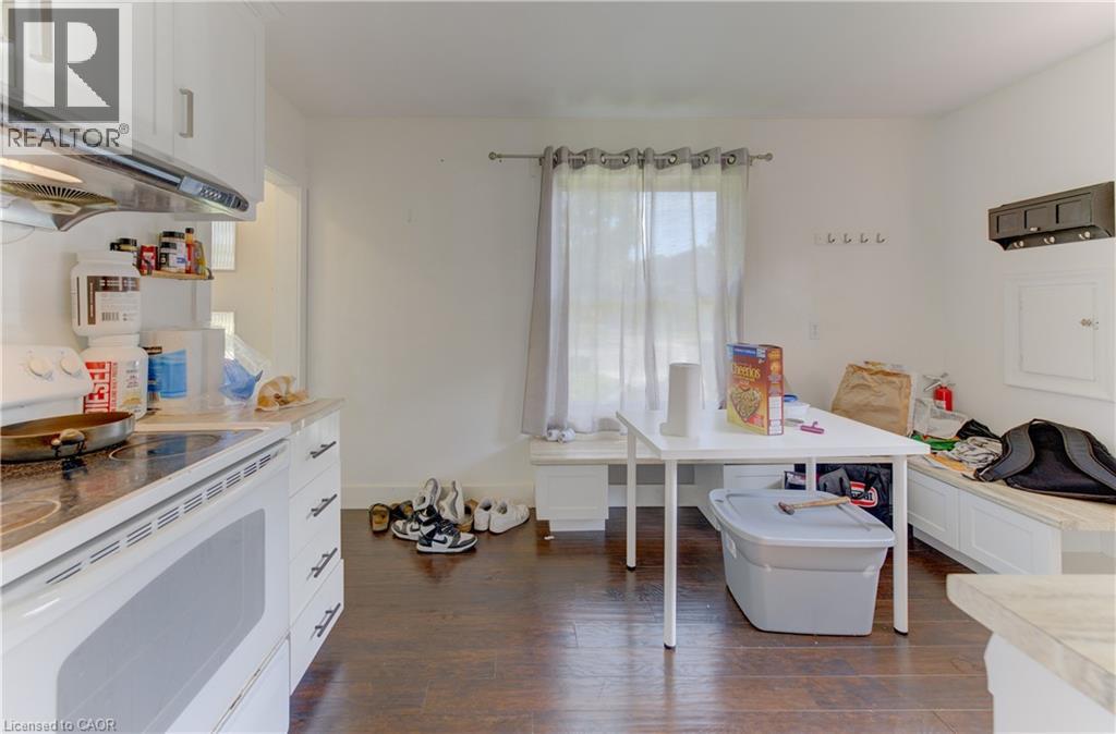 49 Dietz Avenue S, Waterloo, Ontario  N2L 2J8 - Photo 11 - 40862910