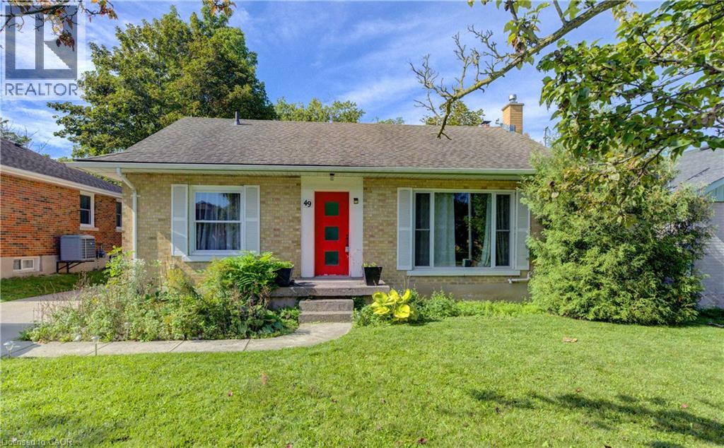 49 Dietz Avenue S, Waterloo, Ontario  N2L 2J8 - Photo 2 - 40862910