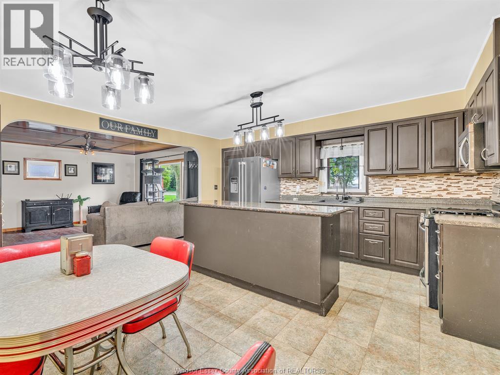671 Hale Street, Stoney Point, Ontario  N0R 1A0 - Photo 10 - 26022994