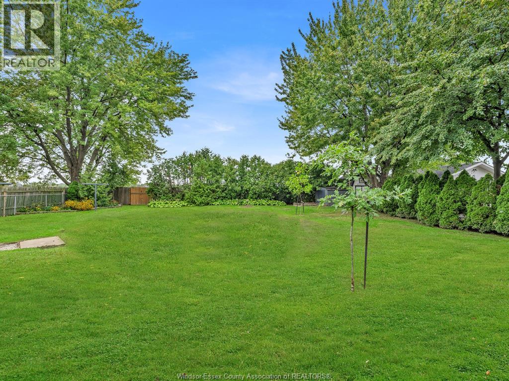 671 Hale Street, Stoney Point, Ontario  N0R 1A0 - Photo 32 - 26022994