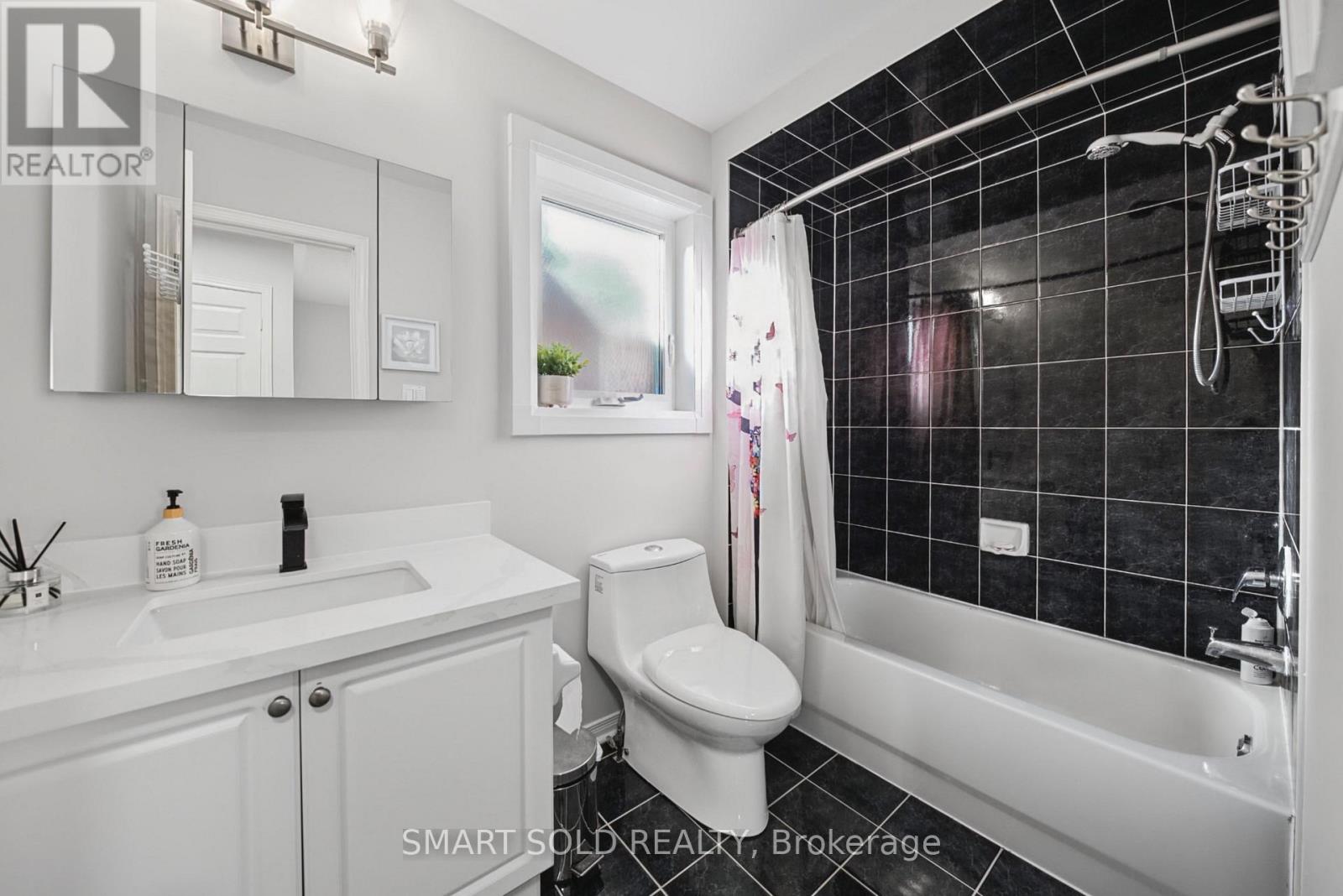 75 Rideau Drive, Richmond Hill, Ontario  L4B 4P1 - Photo 40 - N13800548