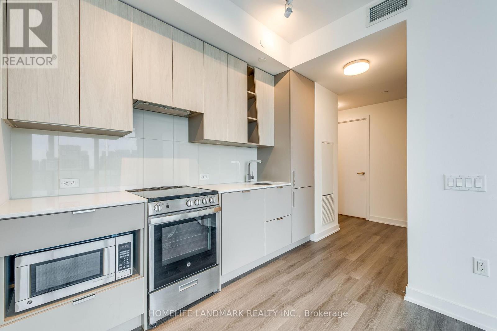 2304 - 3883 Quartz Road, Mississauga, Ontario  L5B 0M4 - Photo 8 - W13729948